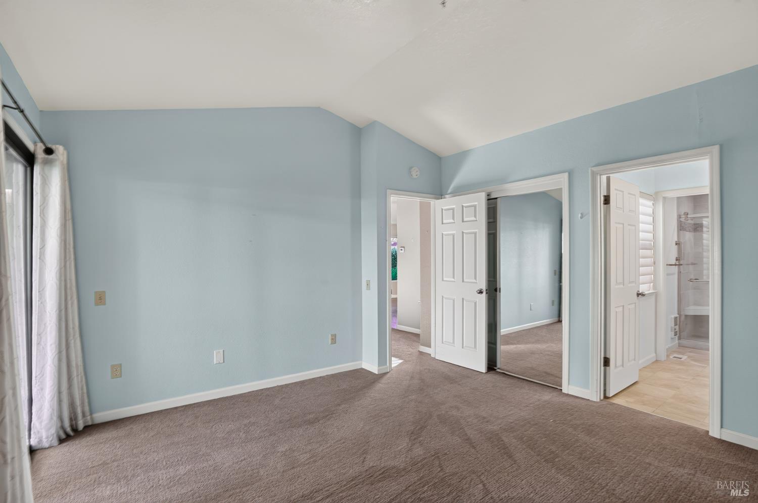 48 Fountain Grove Circle