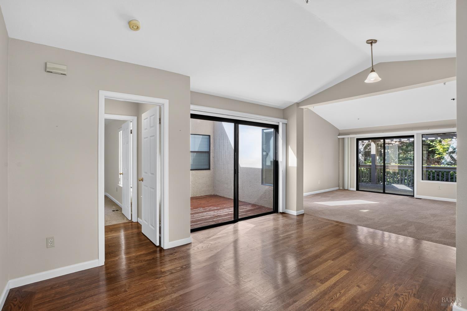 48 Fountain Grove Circle