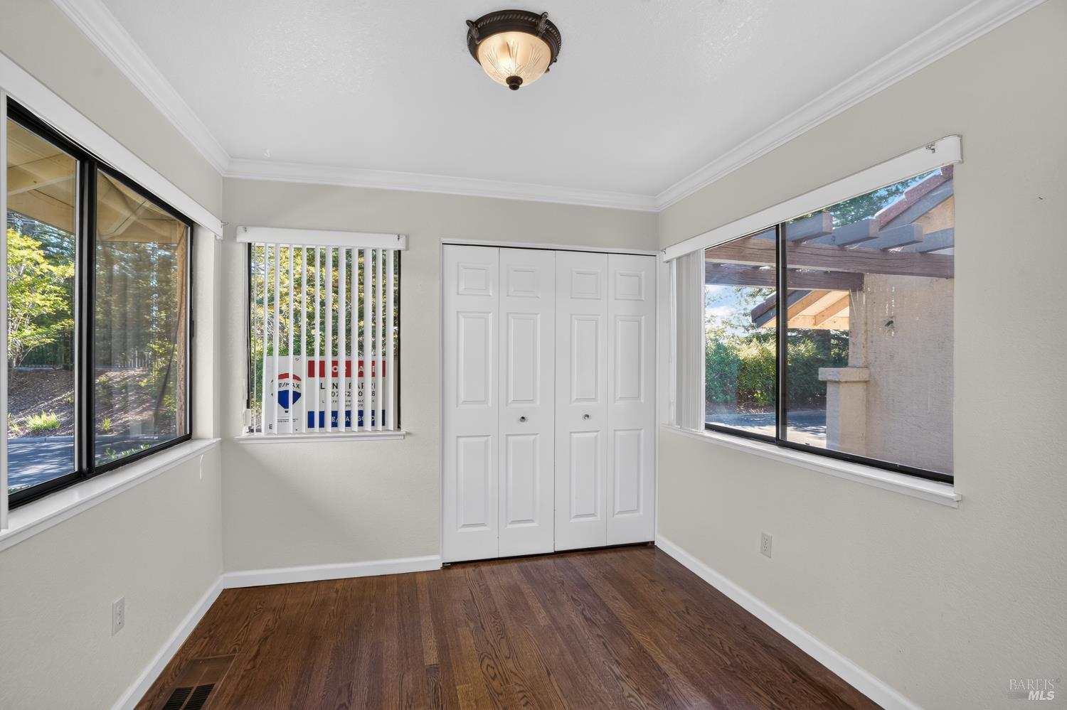 48 Fountain Grove Circle