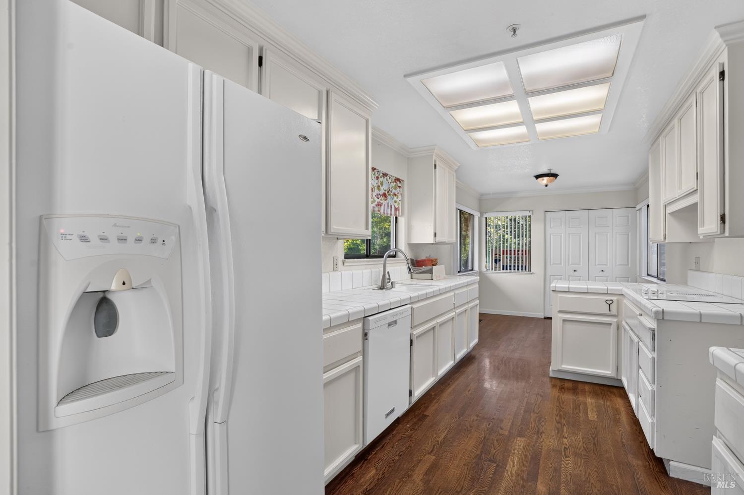 48 Fountain Grove Circle
