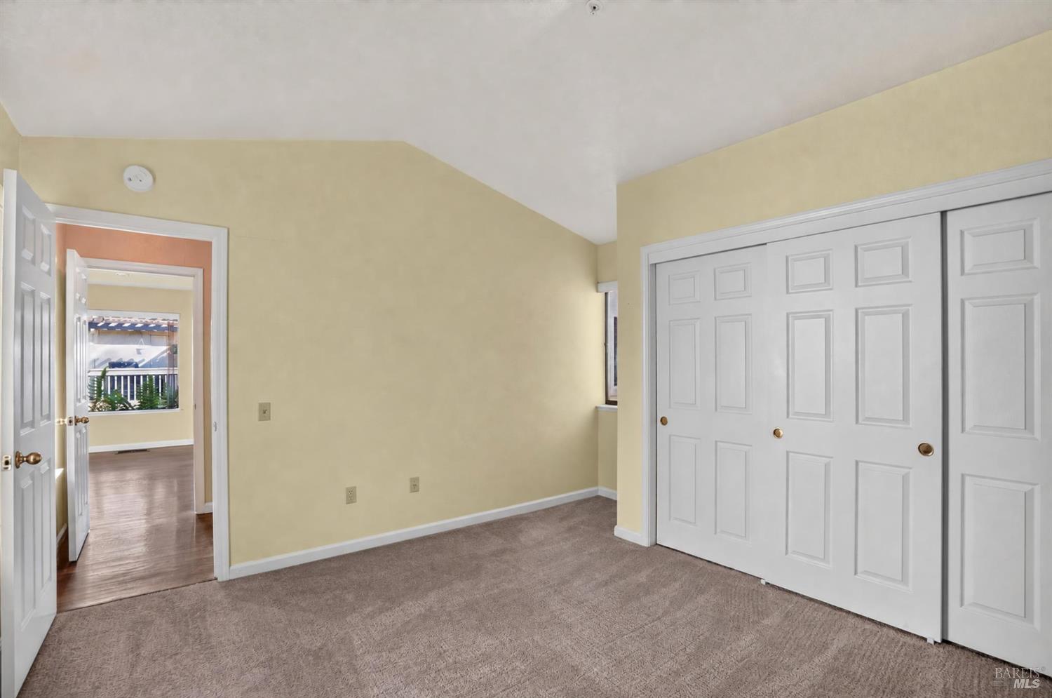 48 Fountain Grove Circle