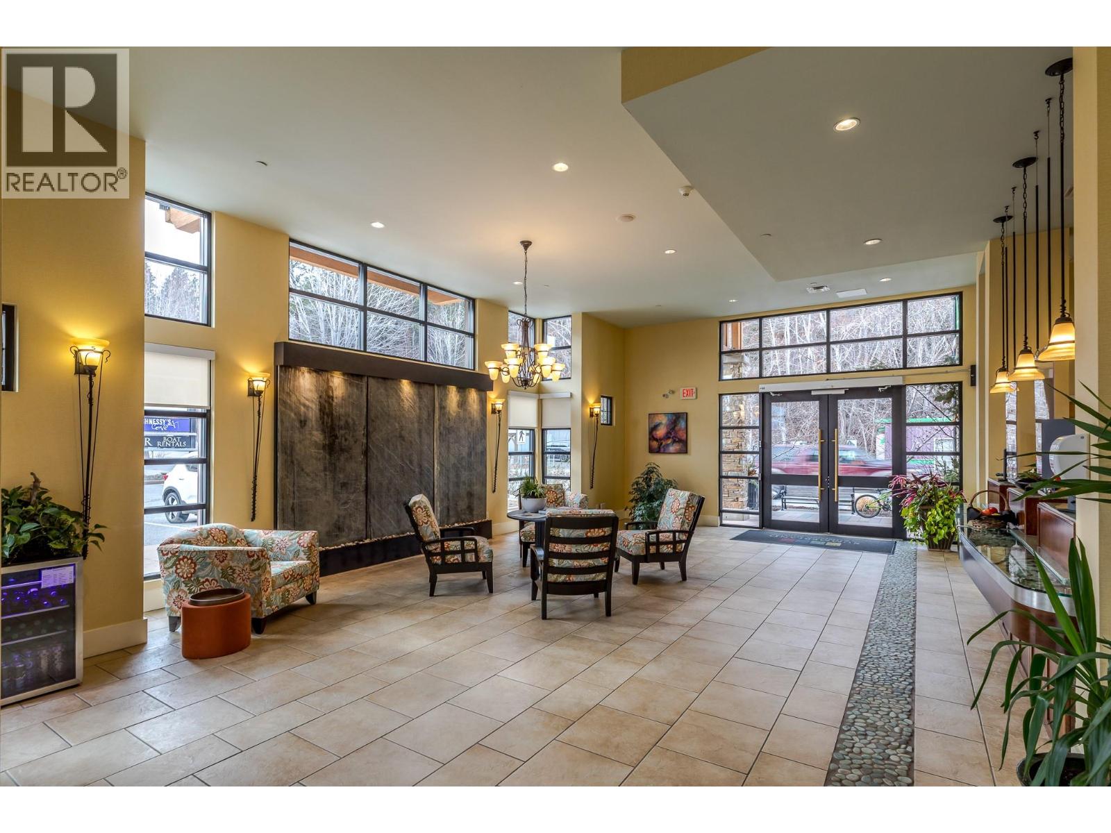 13011 LAKESHORE Drive Unit# 352