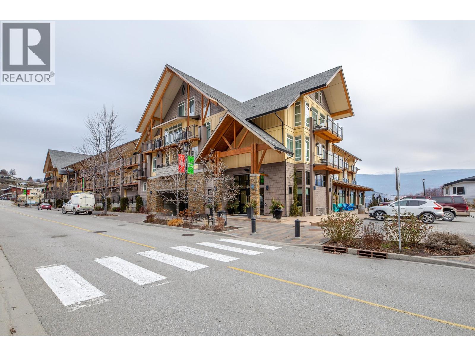 13011 LAKESHORE Drive Unit# 352