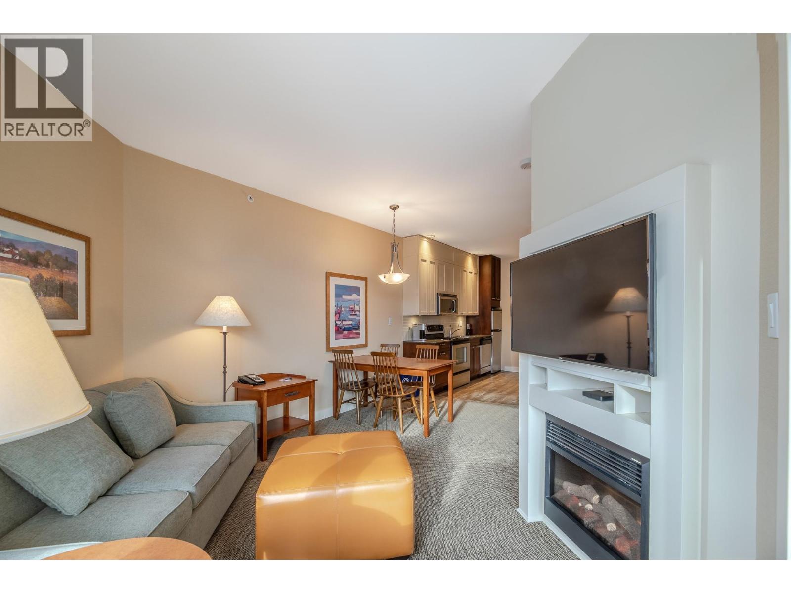 13011 LAKESHORE Drive Unit# 352