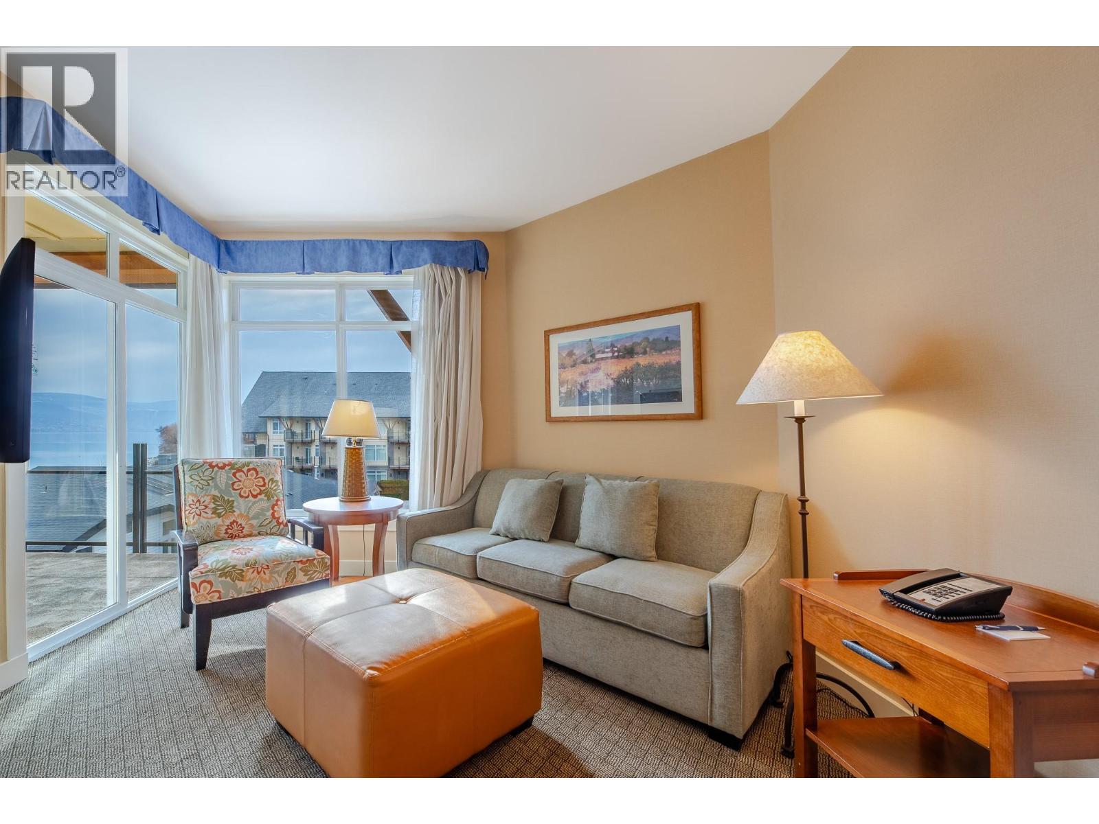 13011 LAKESHORE Drive Unit# 352