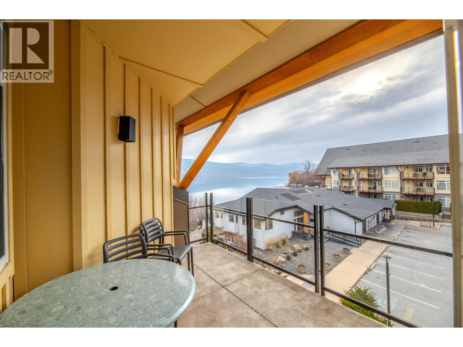 13011 LAKESHORE Drive Unit# 352