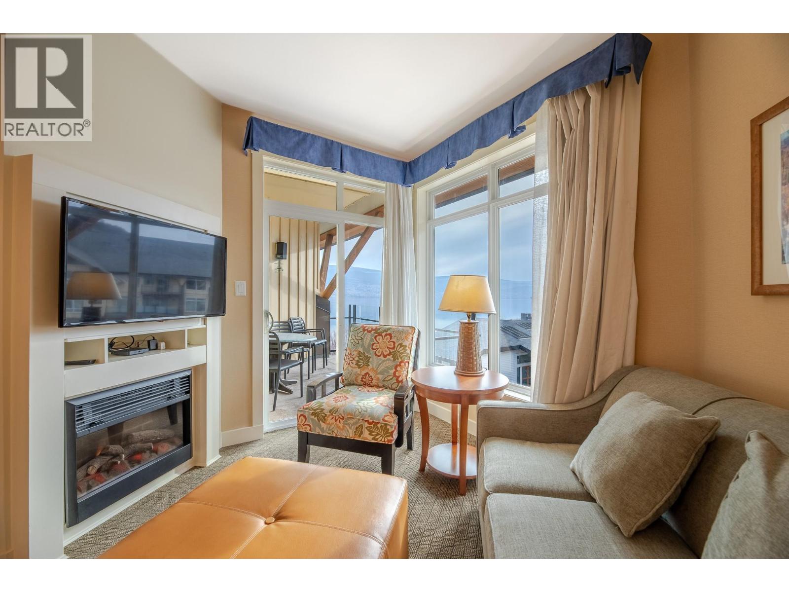 13011 LAKESHORE Drive Unit# 352