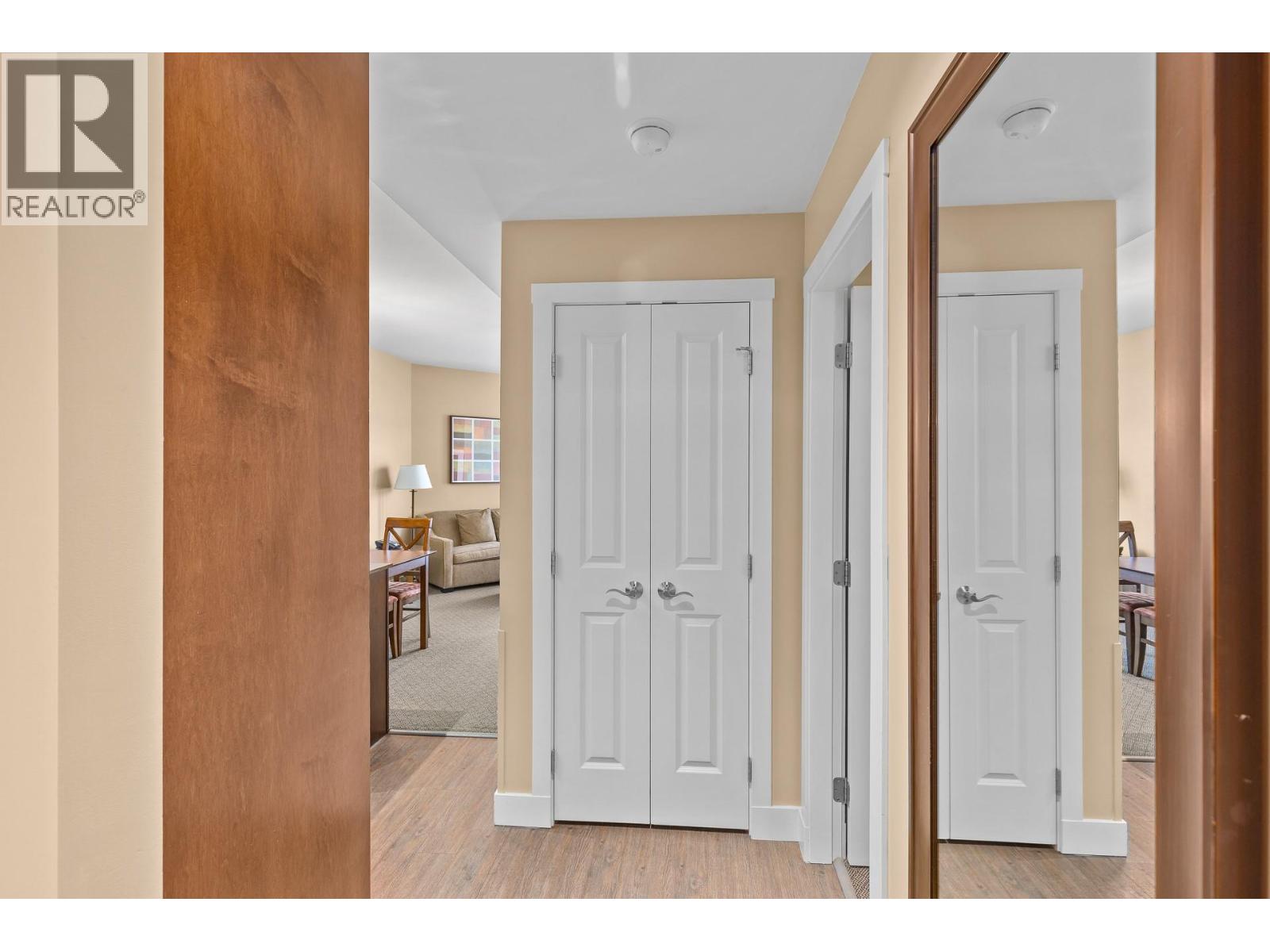 12811 LAKESHORE Drive Unit# 518