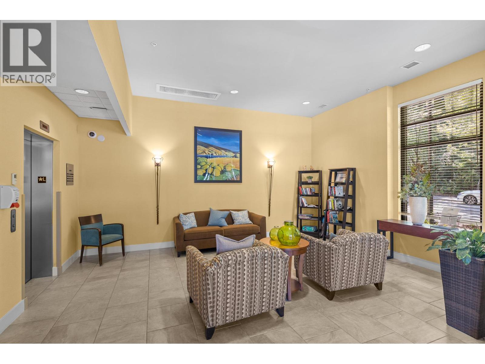 12811 LAKESHORE Drive Unit# 518