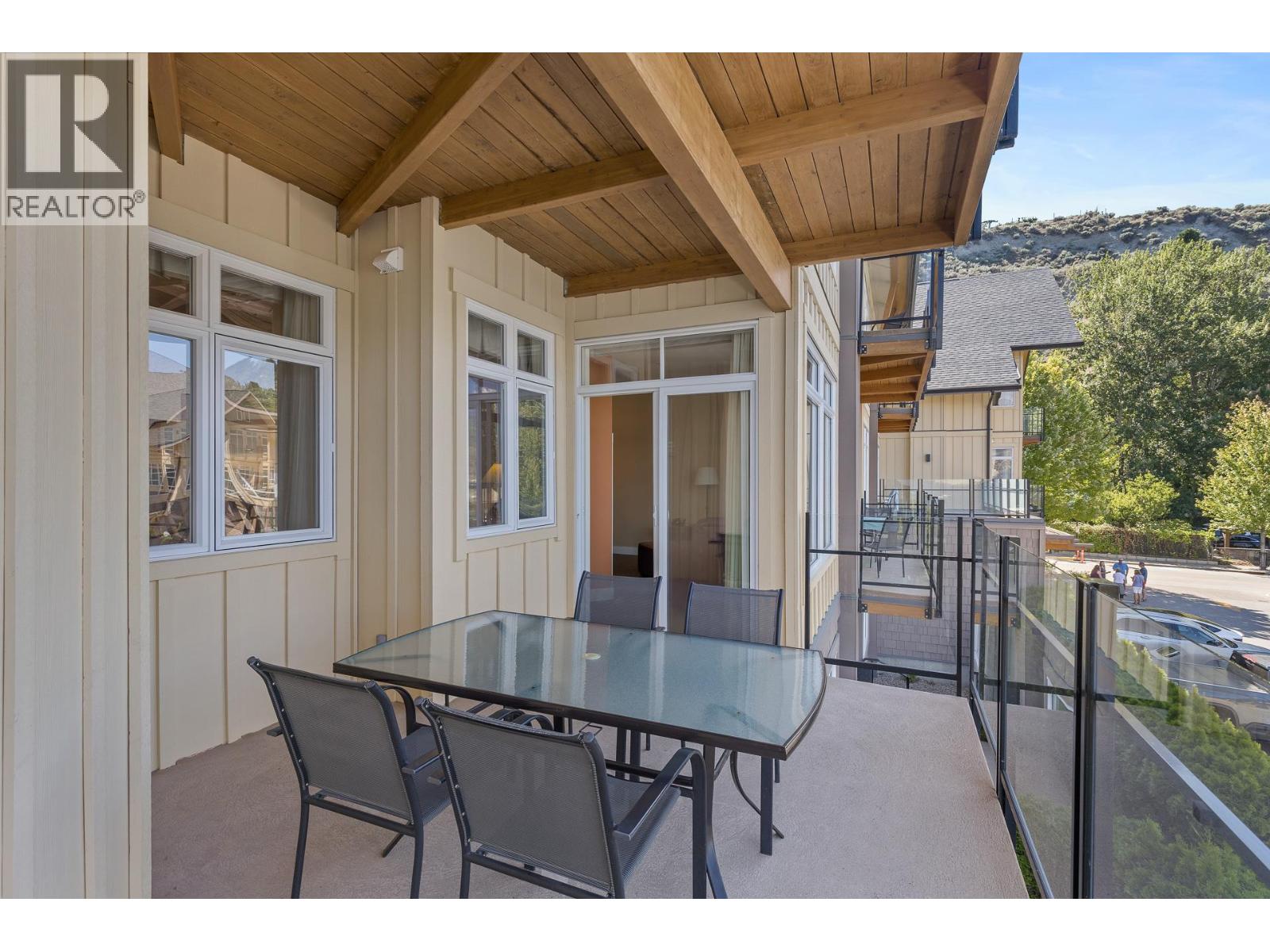 12811 LAKESHORE Drive Unit# 518