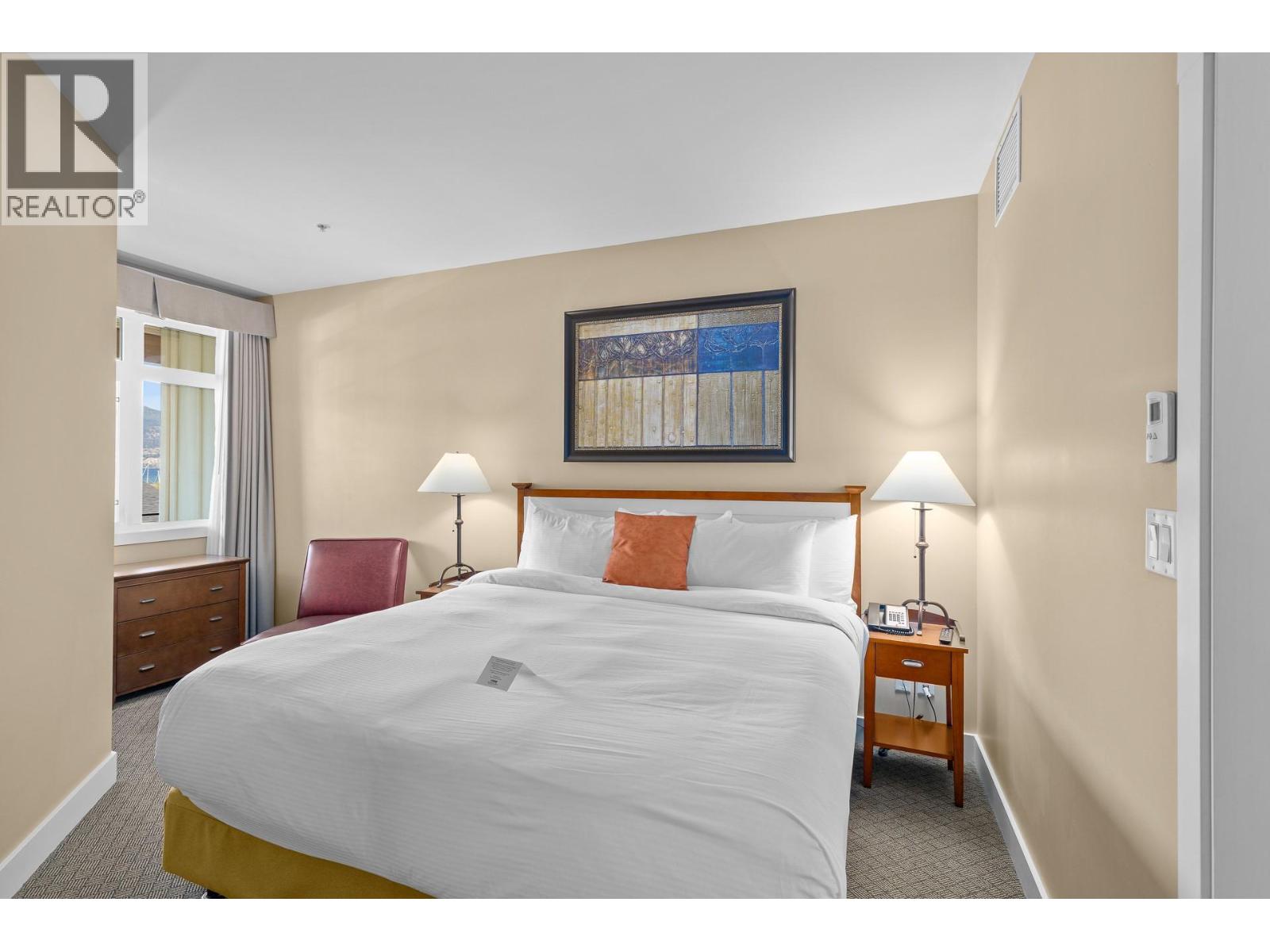 12811 LAKESHORE Drive Unit# 518