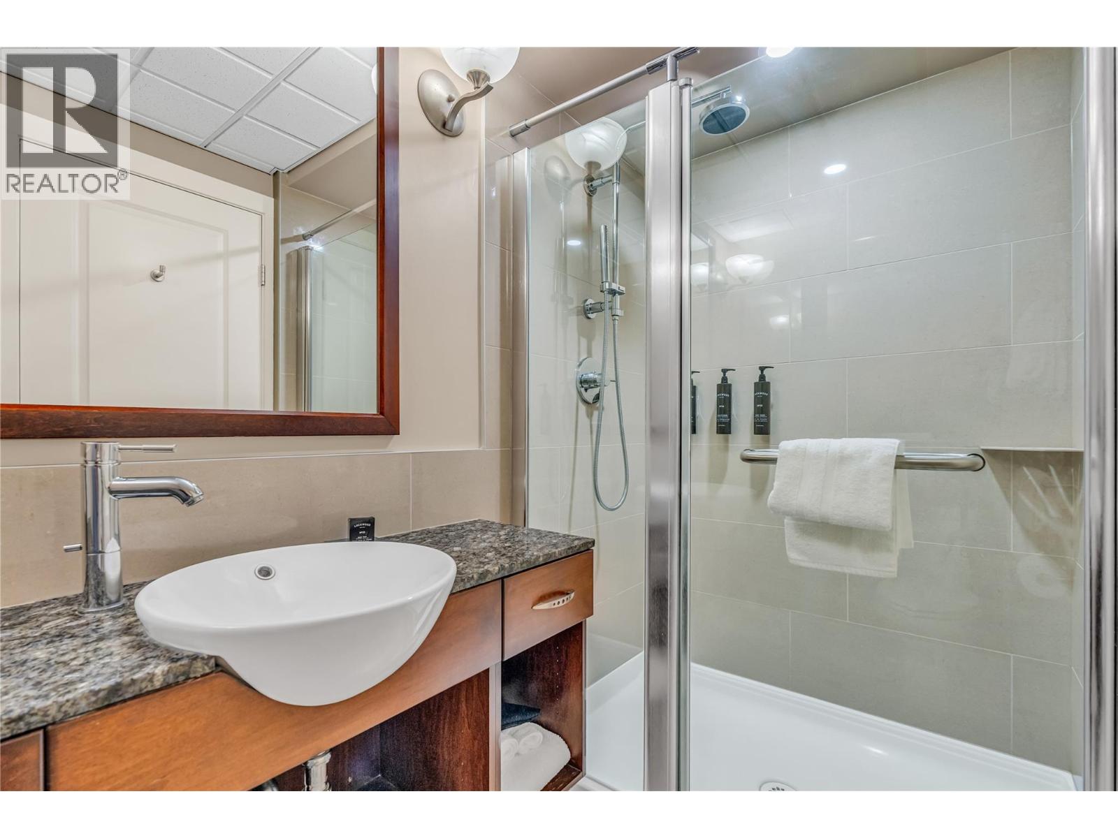 13011 Lakeshore Drive S Unit# 370