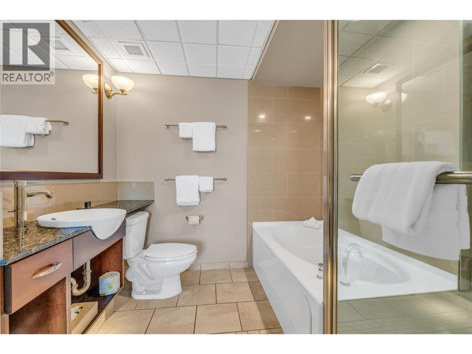 13011 Lakeshore Drive S Unit# 370