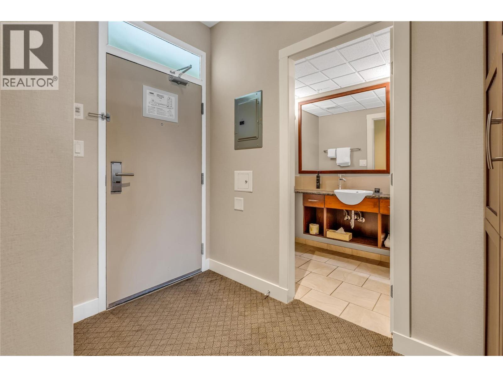 13011 Lakeshore Drive S Unit# 370