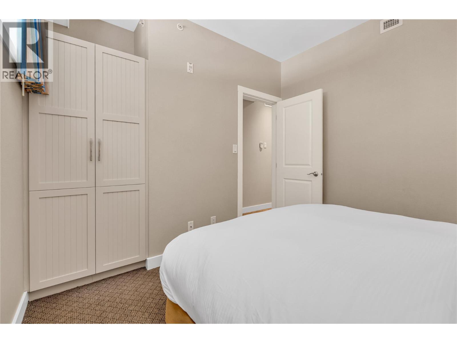 13011 Lakeshore Drive S Unit# 370