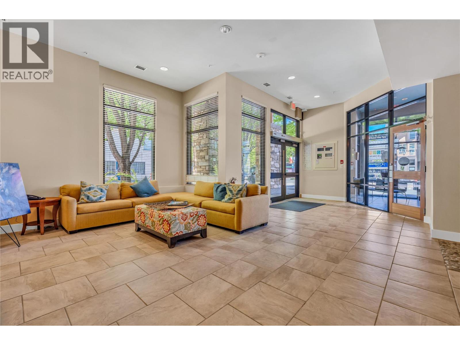 12811 Lakeshore Drive S Unit# 410/411