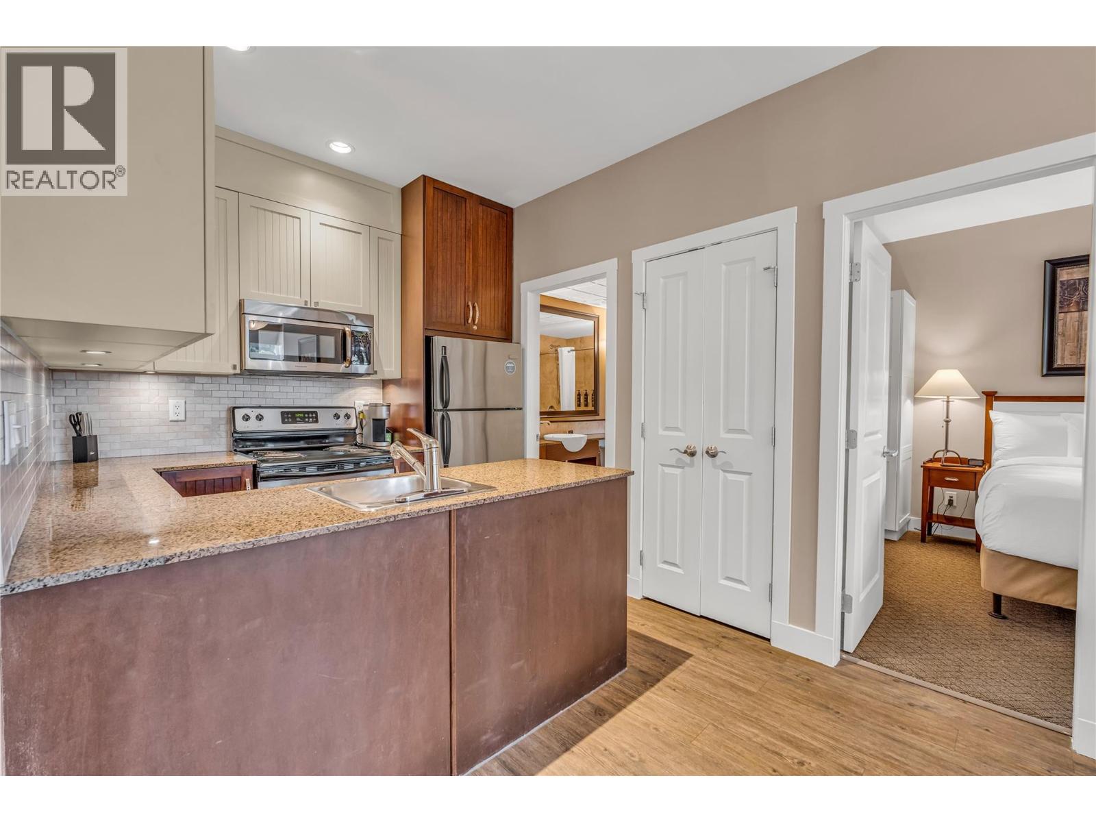 12811 Lakeshore Drive S Unit# 410/411