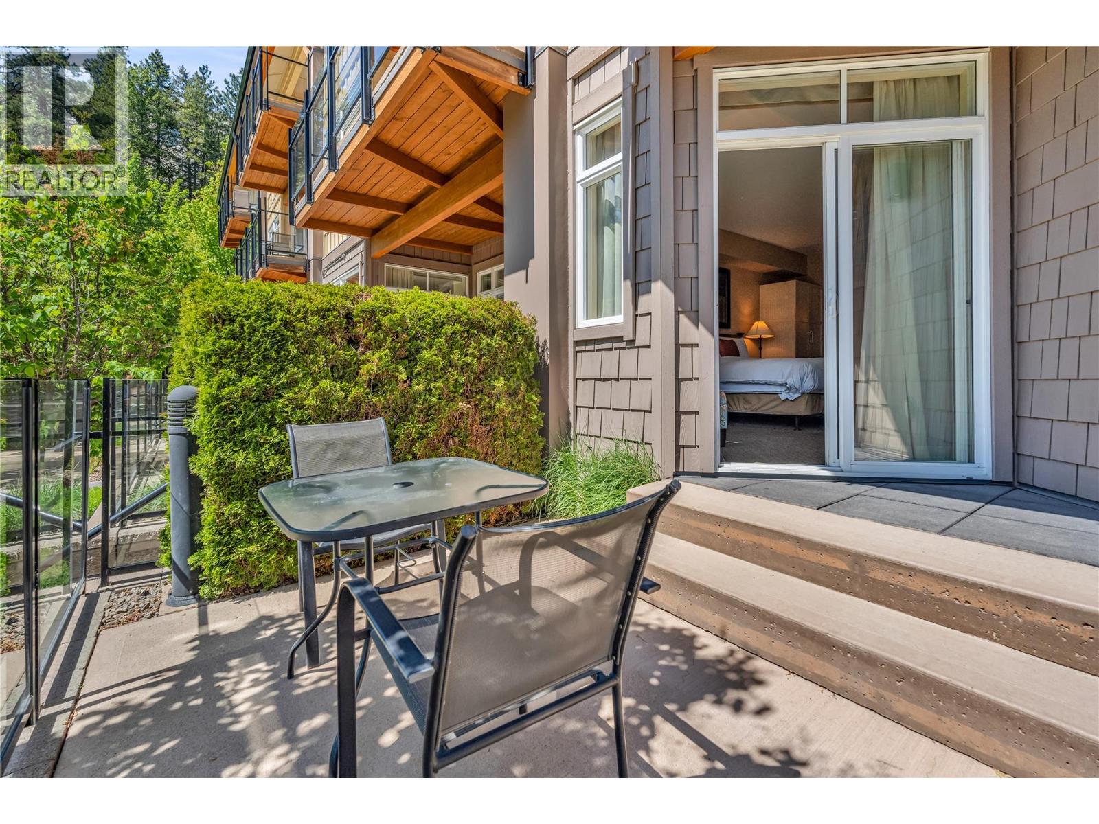 12811 Lakeshore Drive S Unit# 410/411