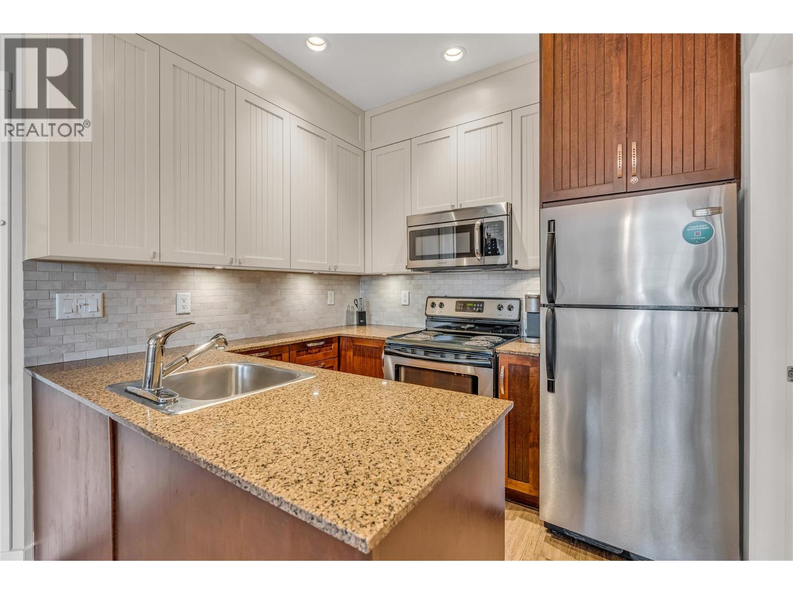 12811 Lakeshore Drive S Unit# 410/411