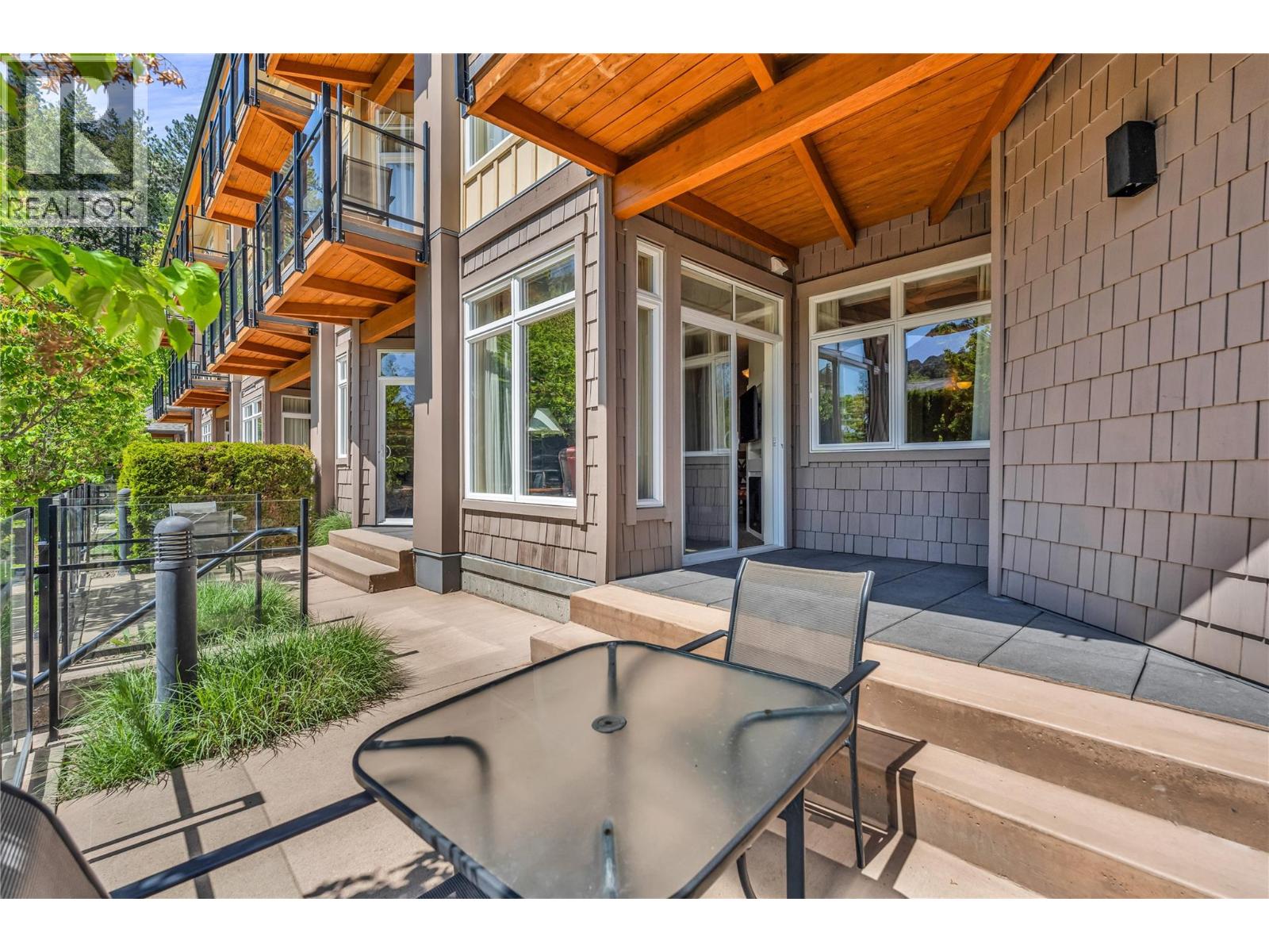 12811 Lakeshore Drive S Unit# 410/411