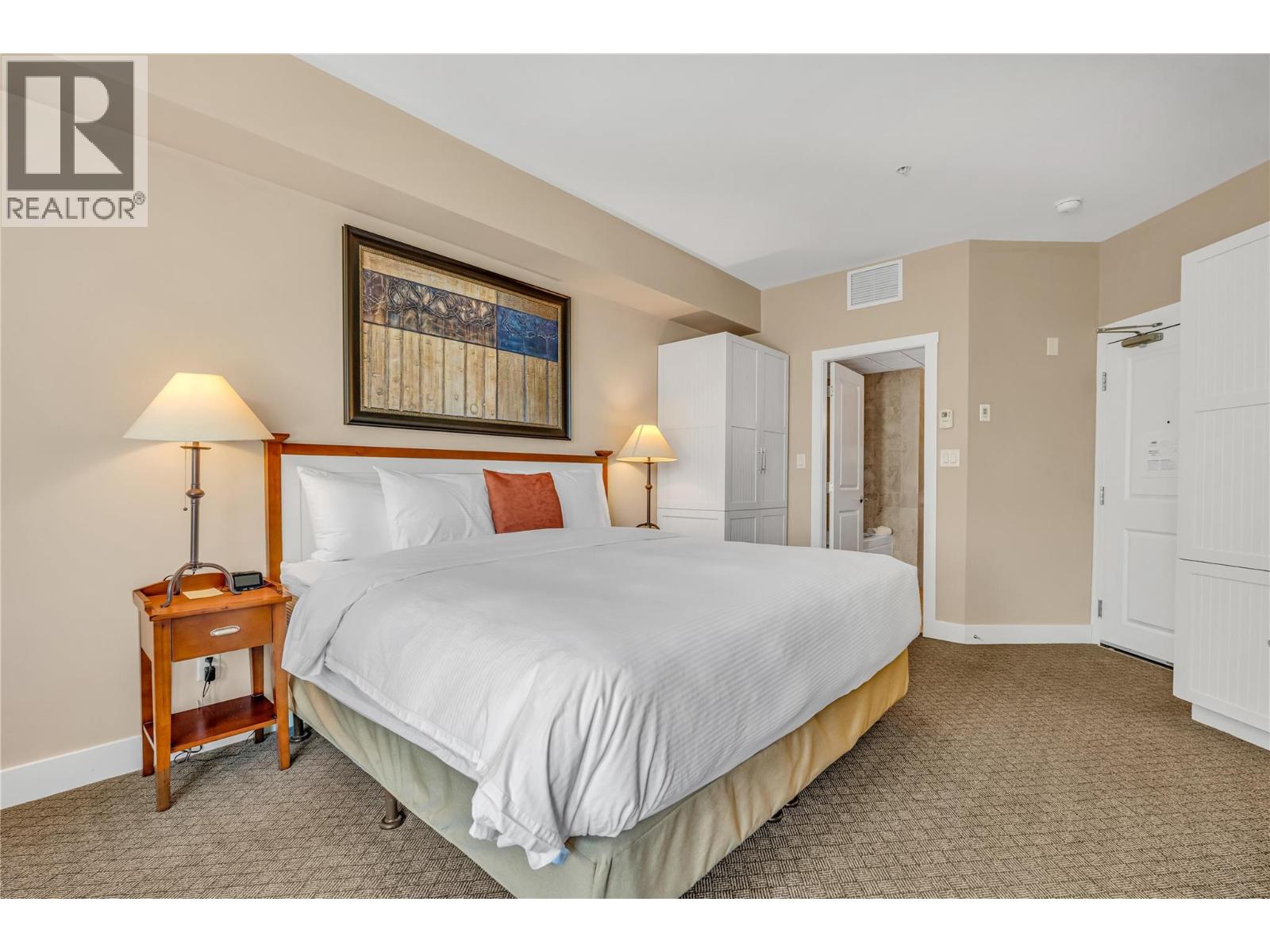 12811 Lakeshore Drive S Unit# 410/411