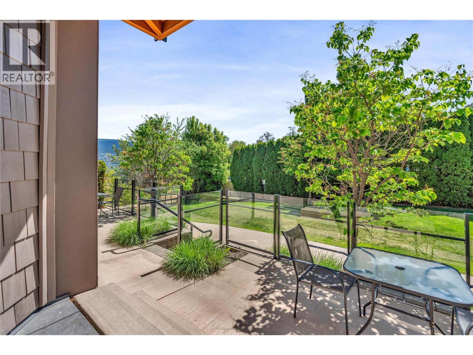 12811 Lakeshore Drive S Unit# 410/411