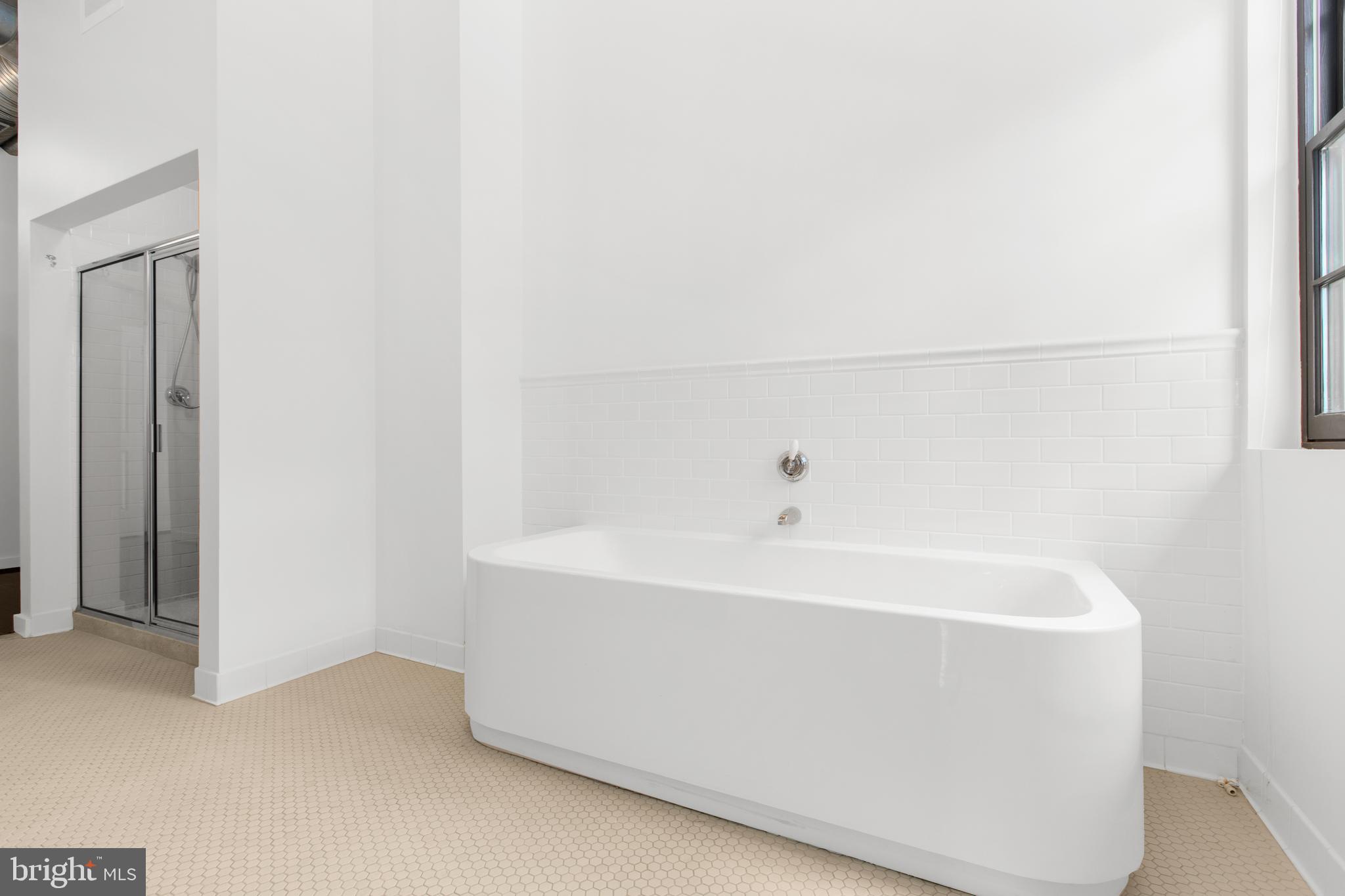 1220 BANK STREET Unit: 403