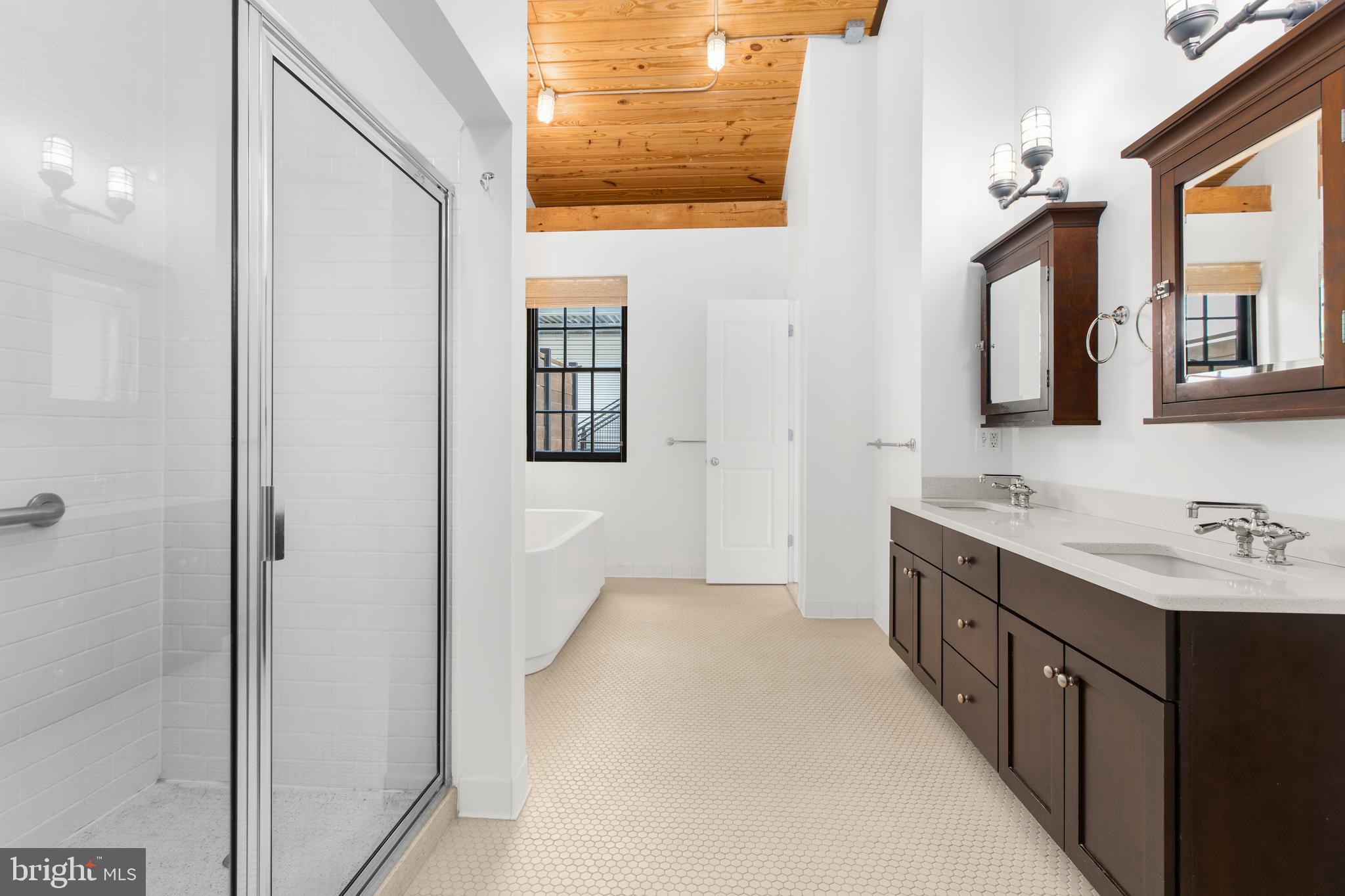 1220 BANK STREET Unit: 403