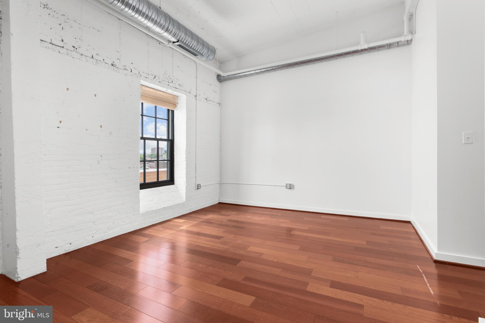 1220 BANK STREET Unit: 403