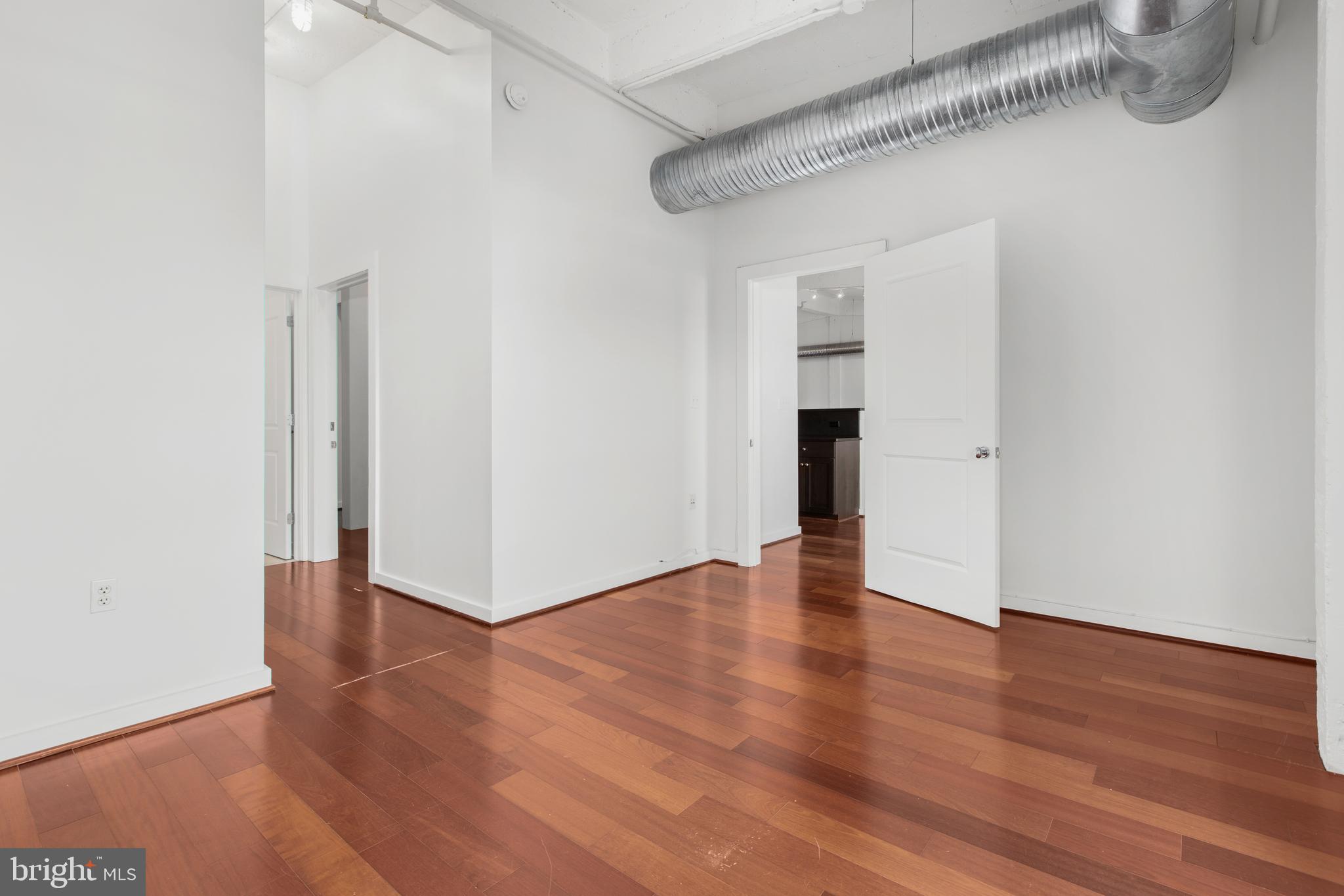 1220 BANK STREET Unit: 403