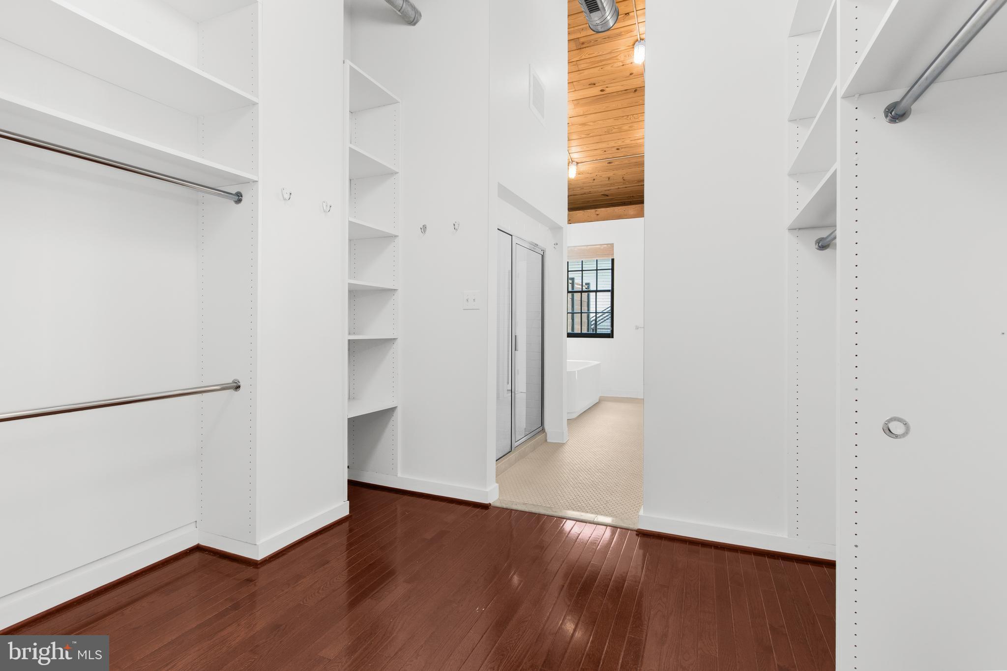1220 BANK STREET Unit: 403