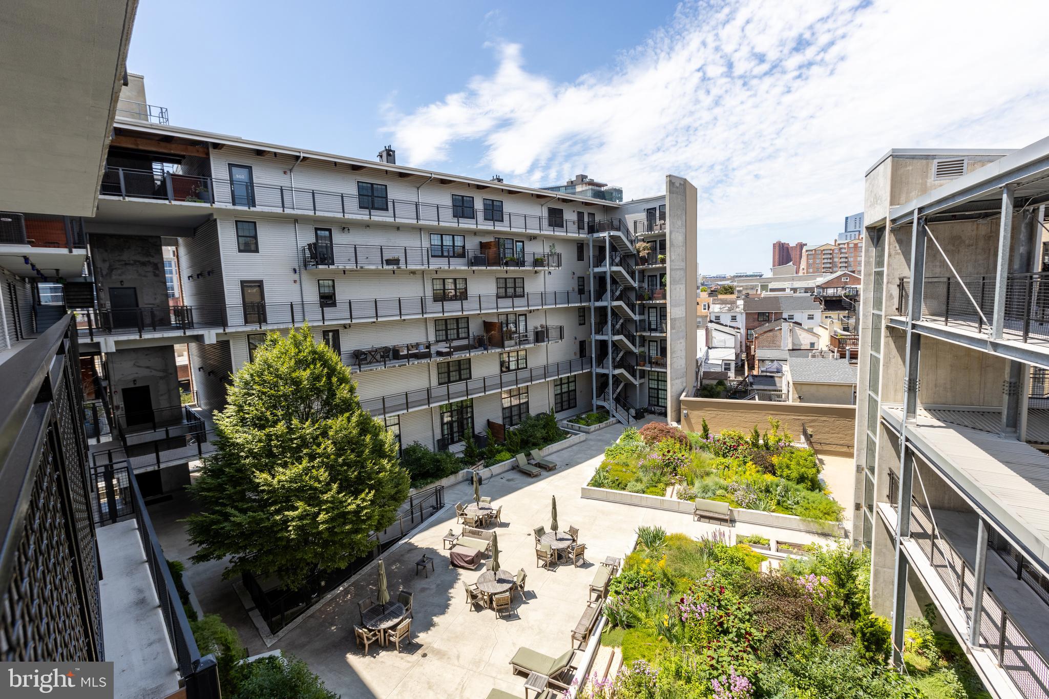 1220 BANK STREET Unit: 403