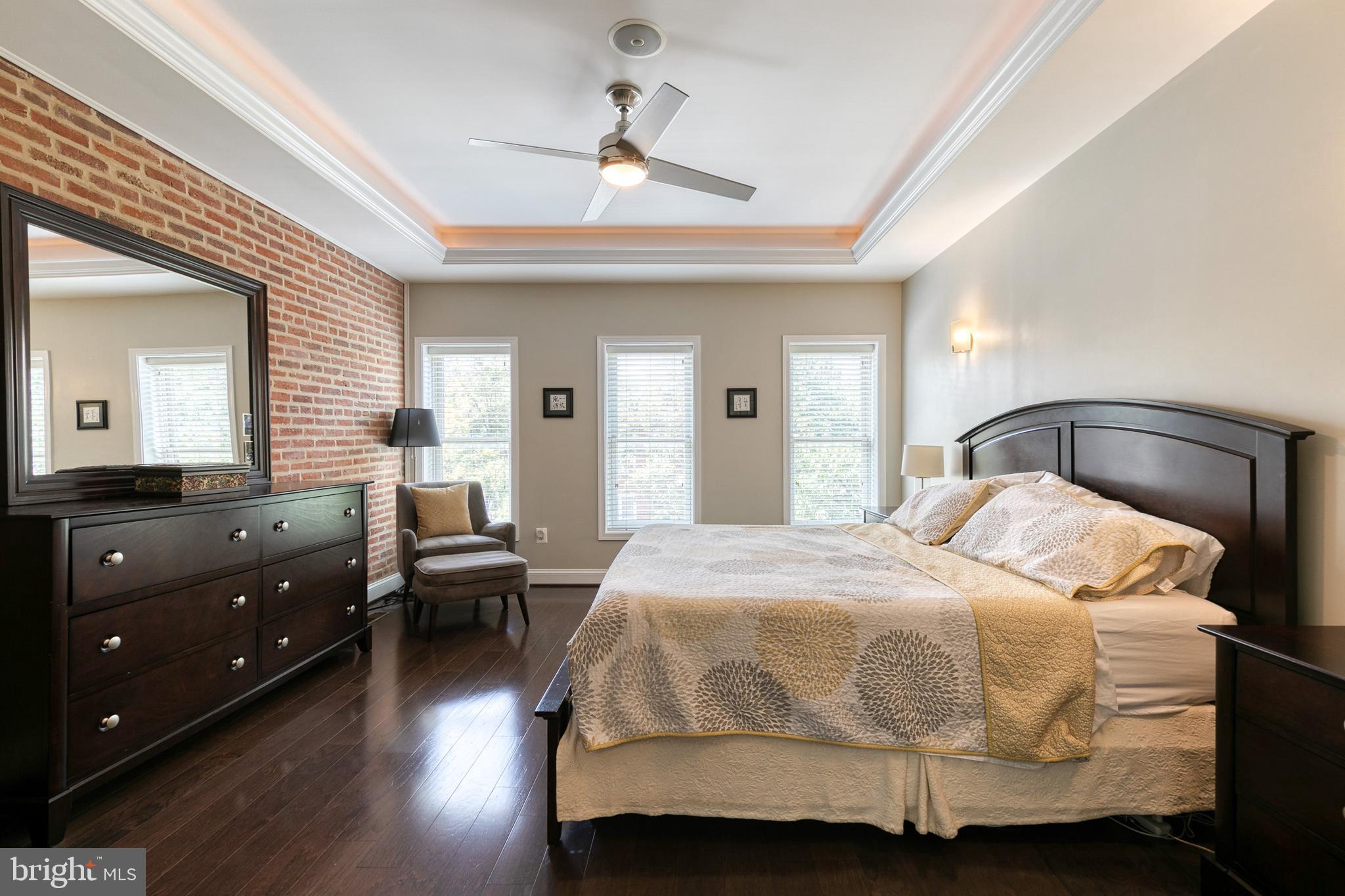 1337 S Charles STREET