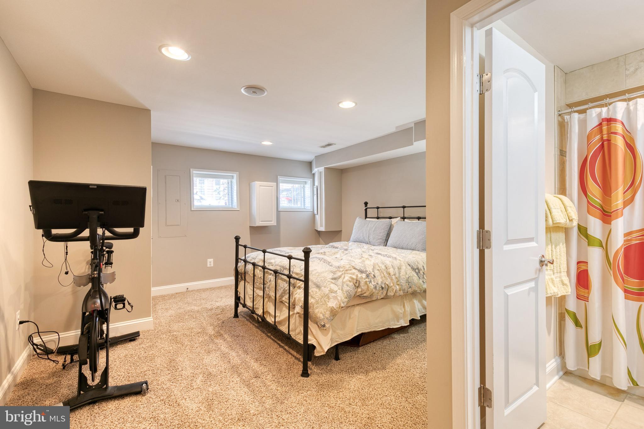 1337 S Charles STREET