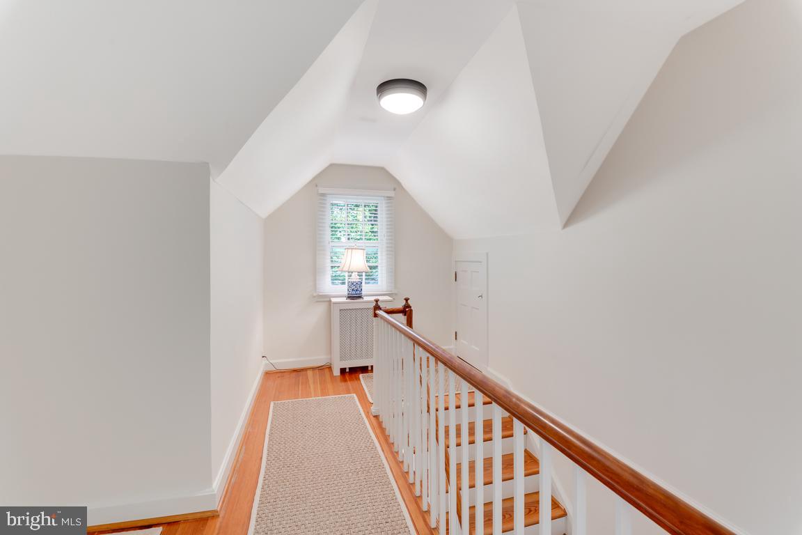 218 Tunbridge ROAD