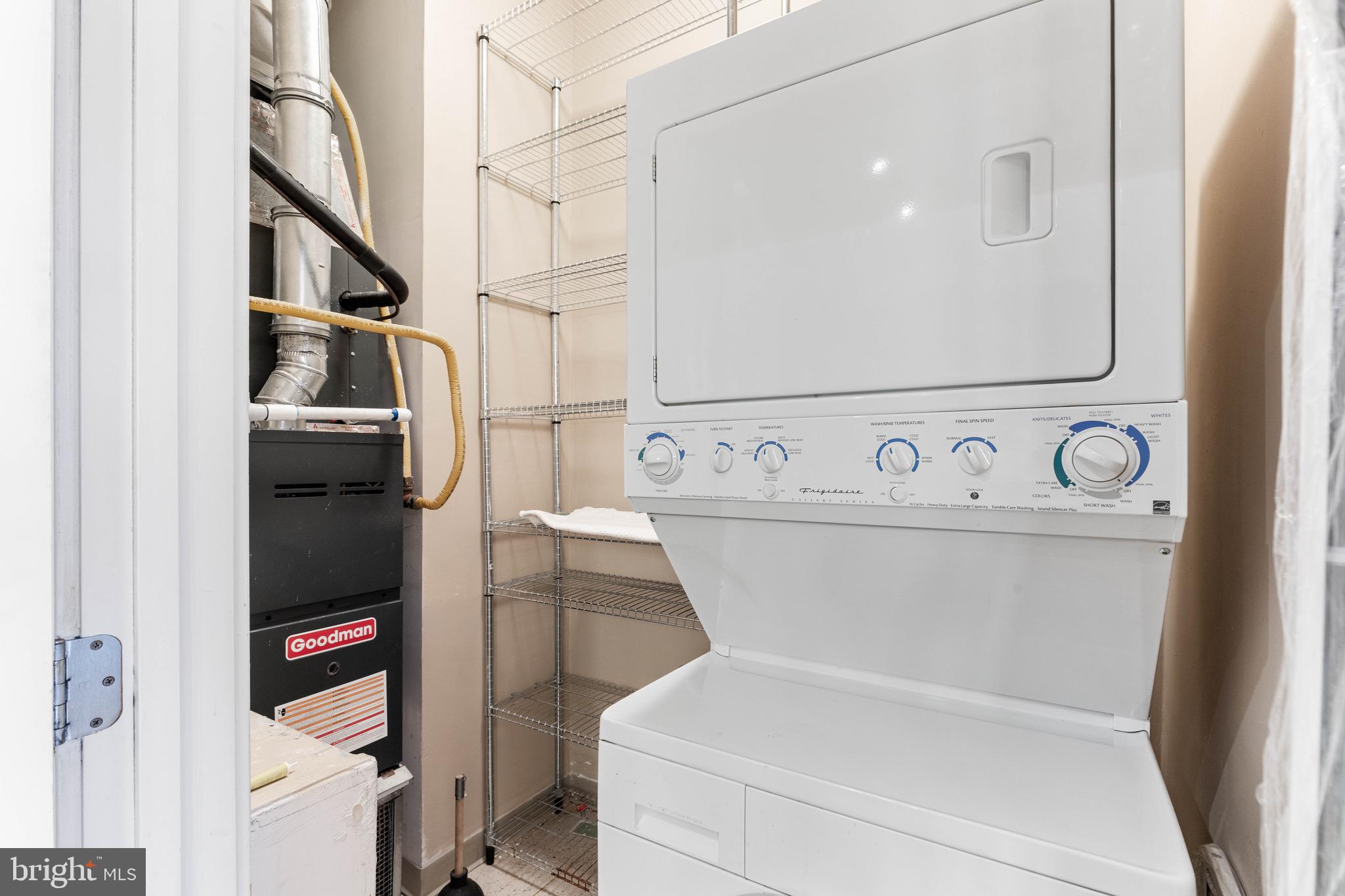 1209 Charles St N #114