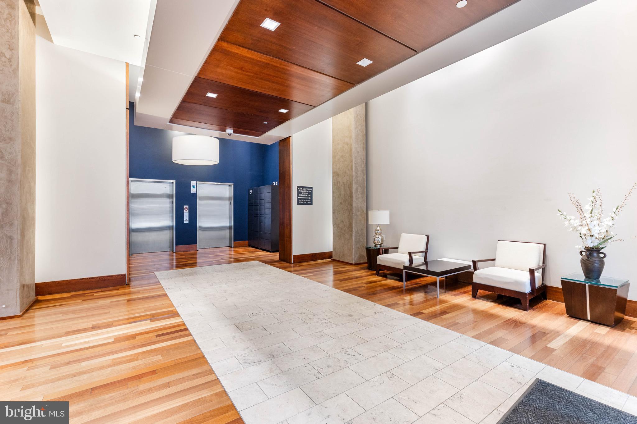 1209 Charles St N #114