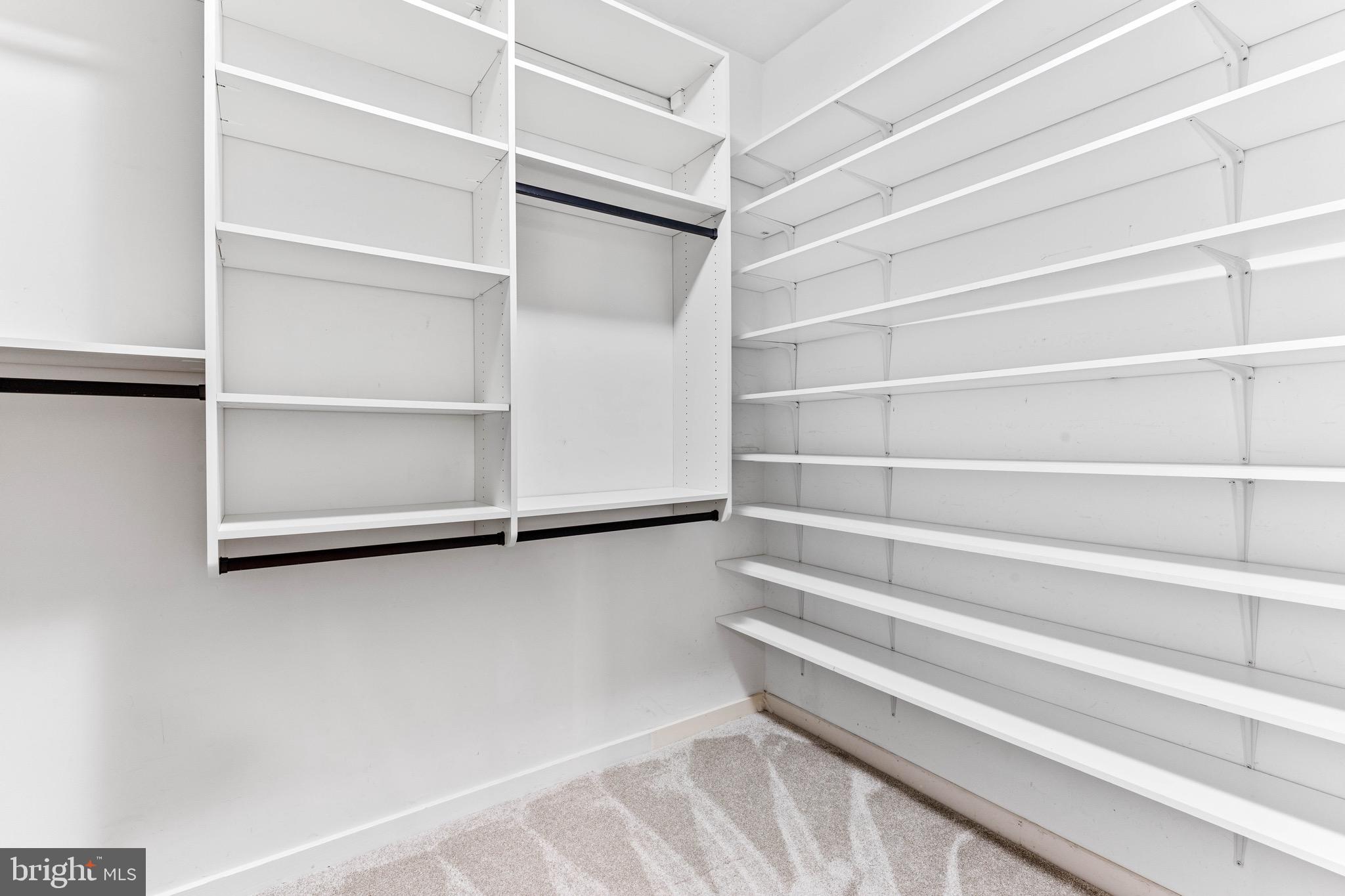 1209 Charles St N #114