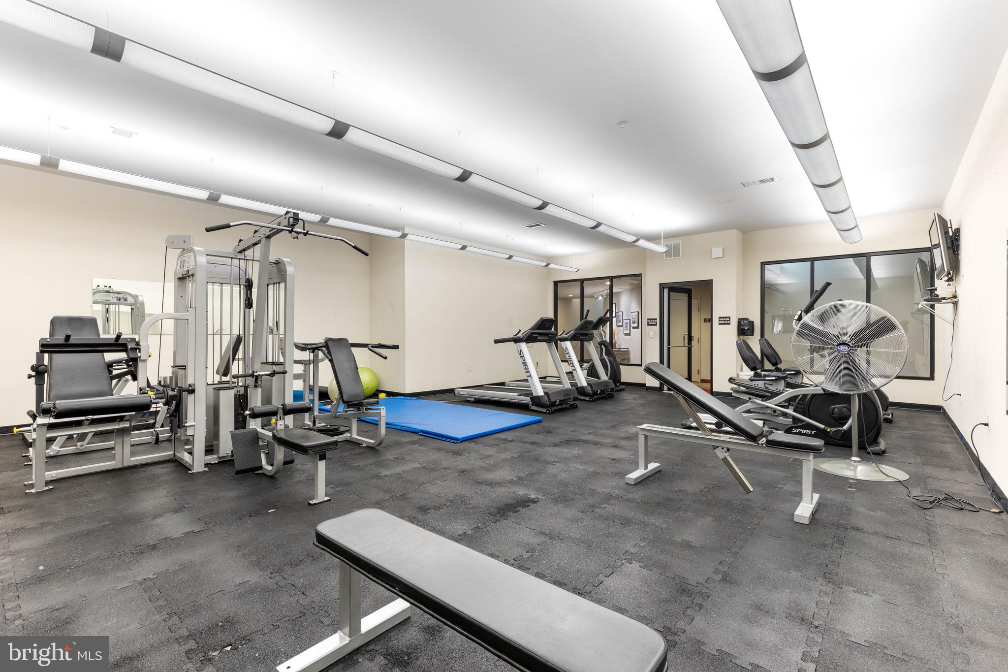 1209 Charles St N #114