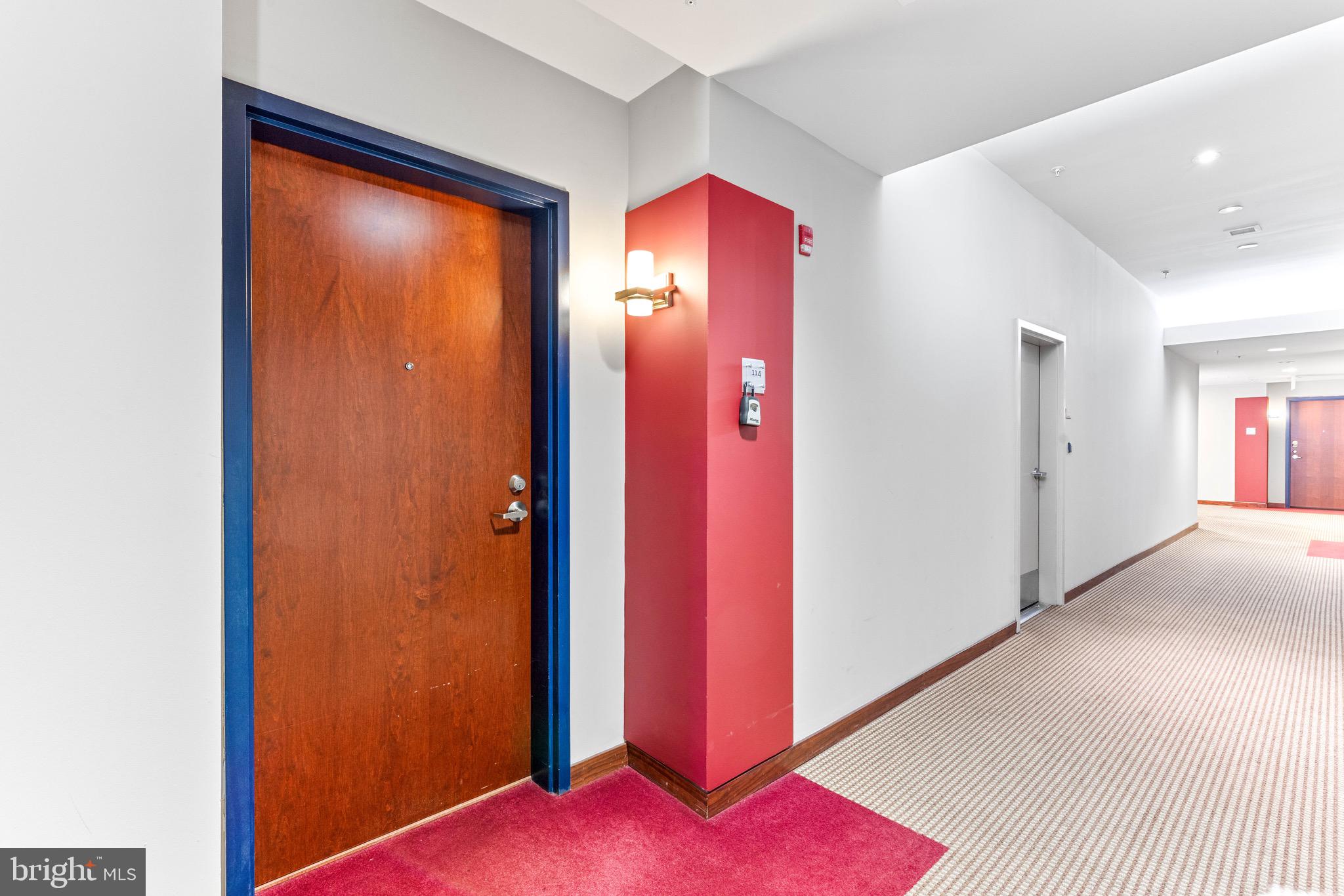 1209 Charles St N #114