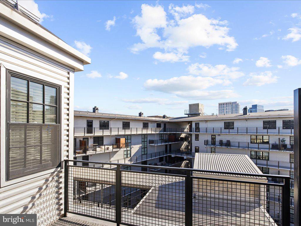 1220 Bank Street Unit: 402