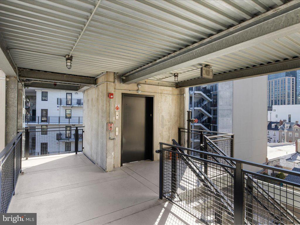 1220 Bank Street Unit: 402
