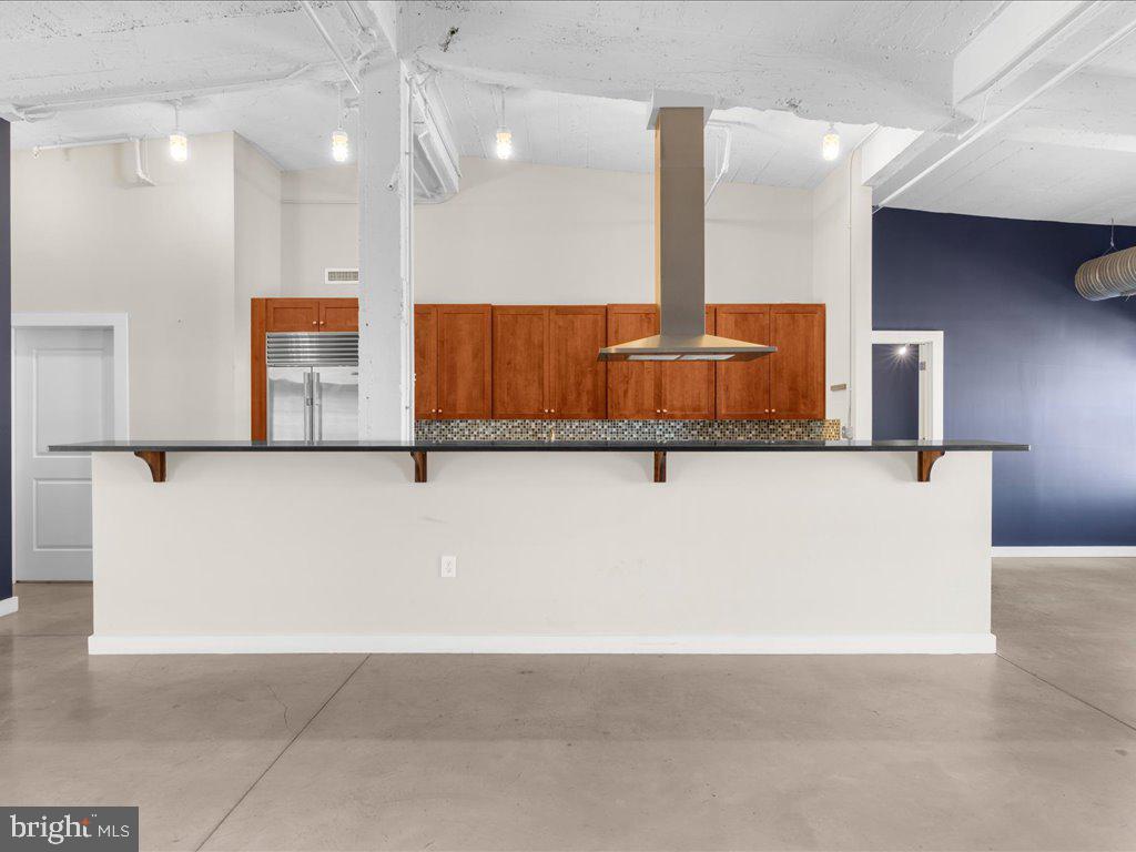 1220 Bank Street Unit: 402