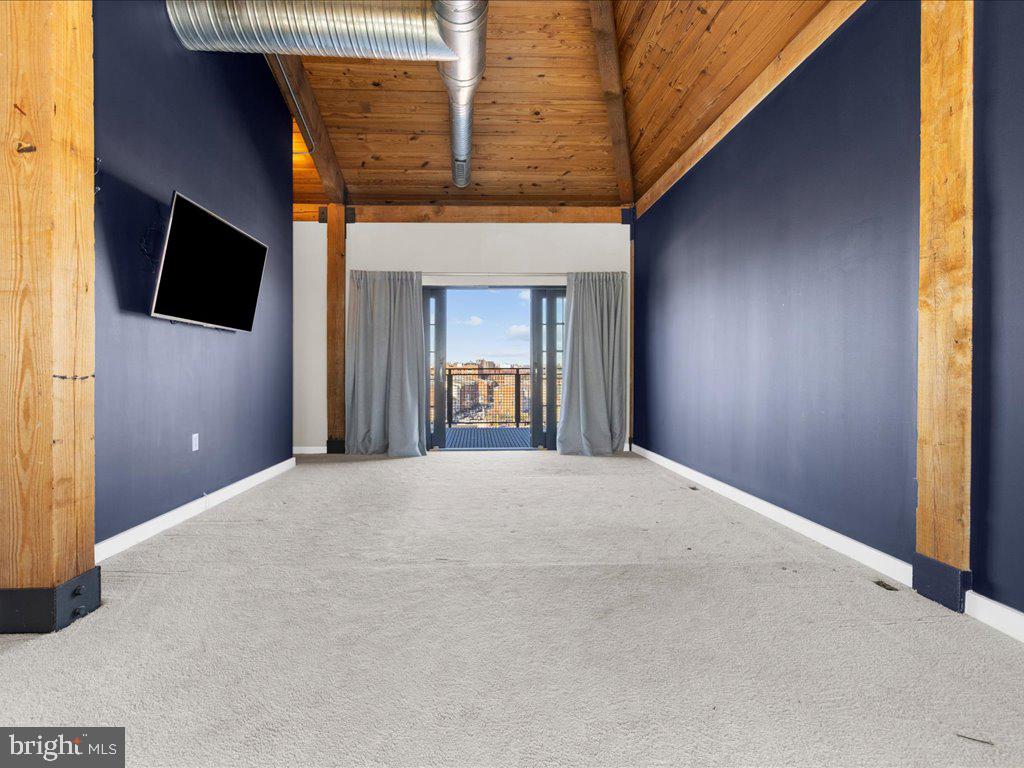 1220 Bank Street Unit: 402