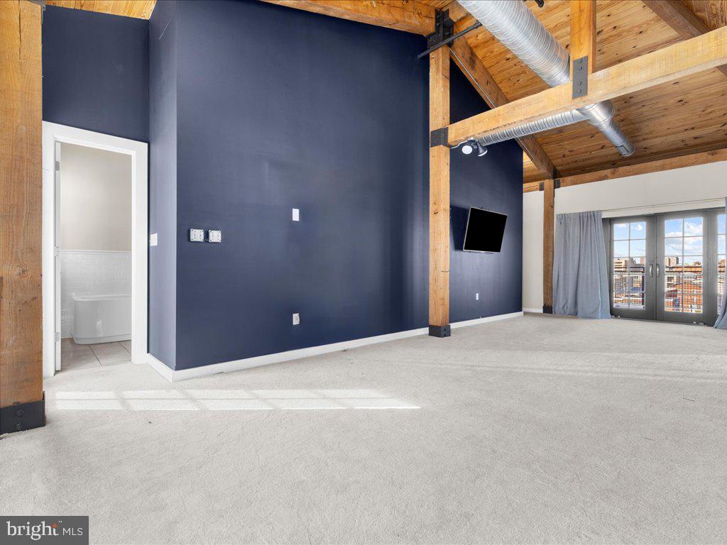 1220 Bank Street Unit: 402