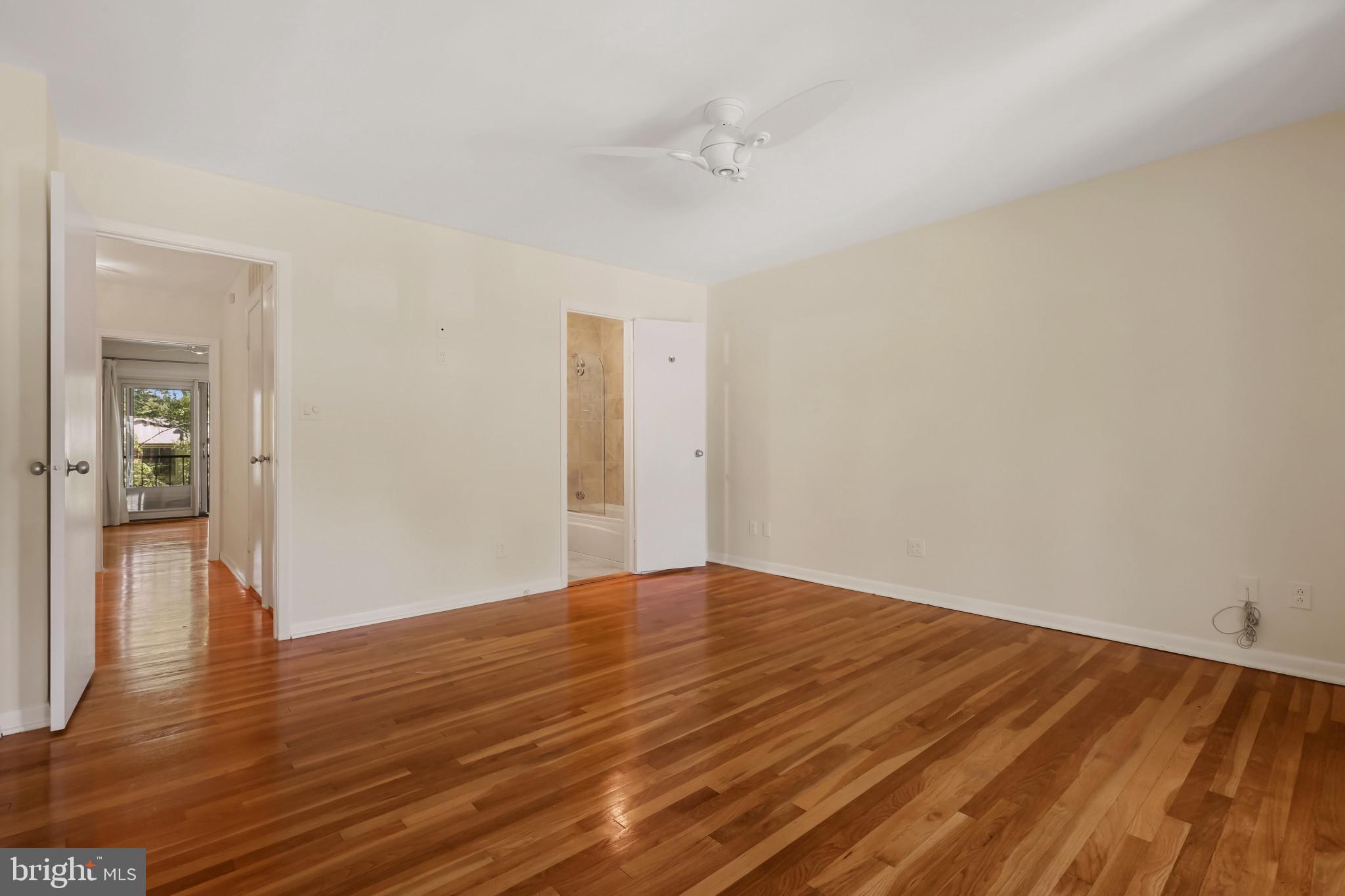 16 BOUTON GREEN CT