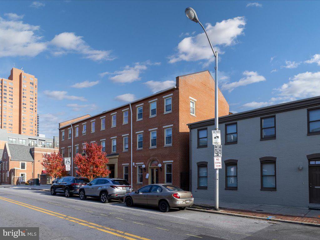 723 S CHARLES ST #306