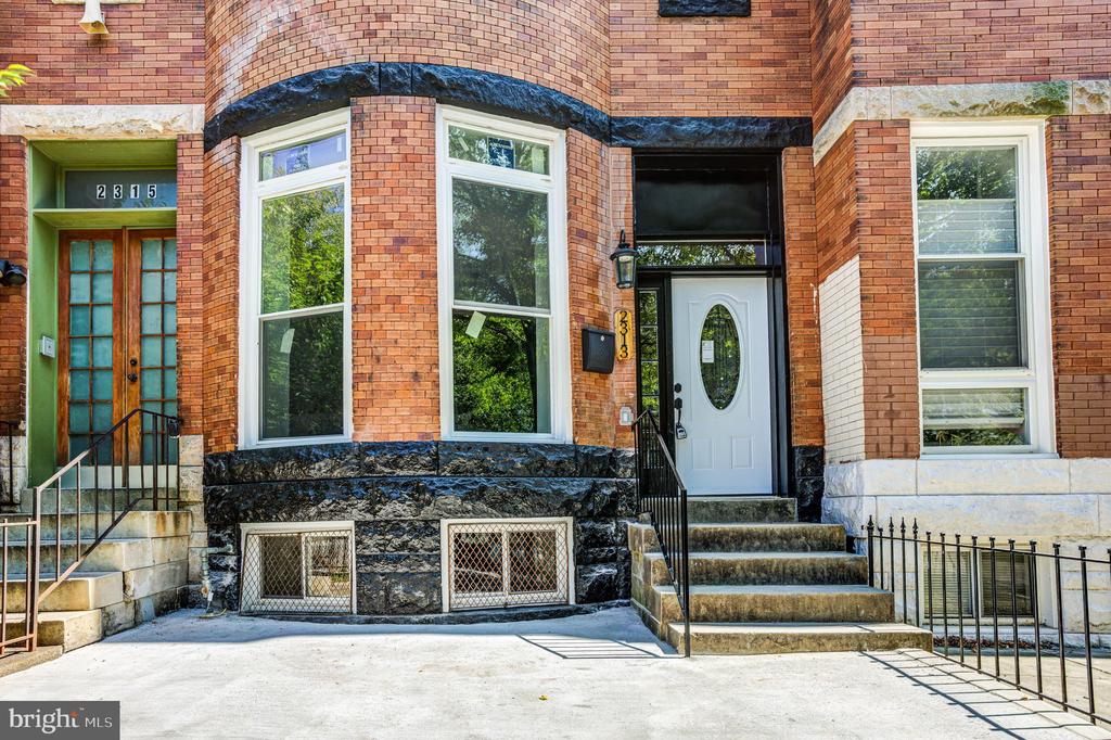2313 Callow Ave