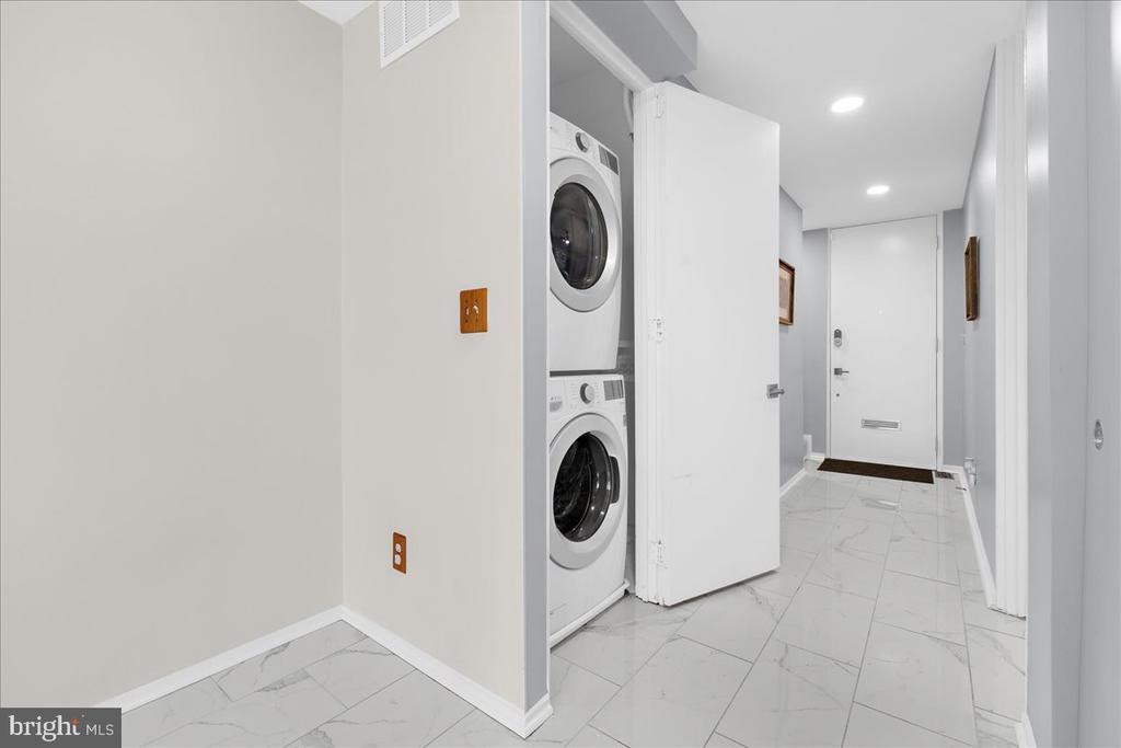 302 W Lafayette Ave