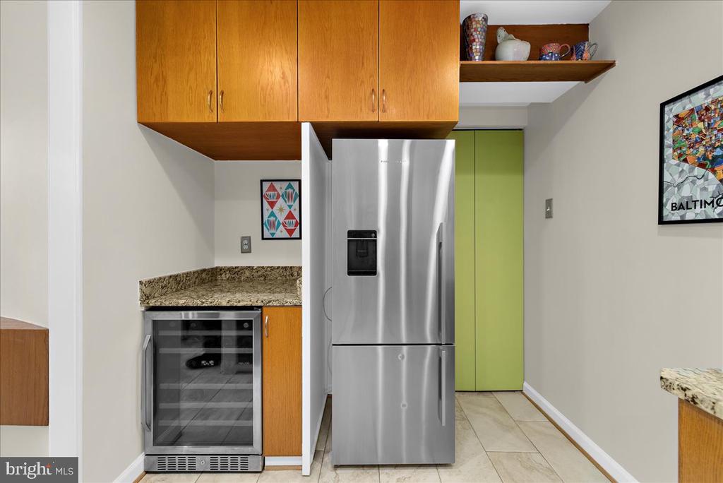 302 W Lafayette Ave